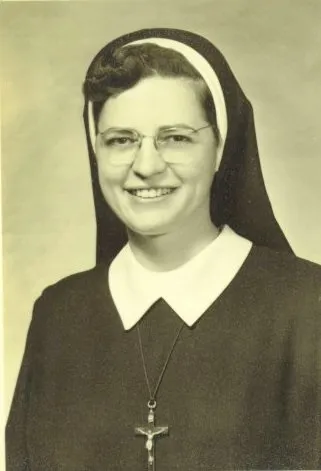 Ex-Nonne Mary McGuignan